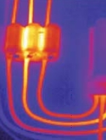 İnfrared kamera ile çekilen gerilim transformatörün termal resmi