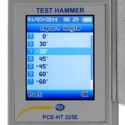 Dijital Beton Test Çekici PCE-HT 225E'de darbe açısının ekrandaki ayarlaması.