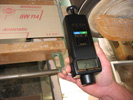 El Tipi Takometre PCE-T236'nn paketleme hattndaki lm grnts