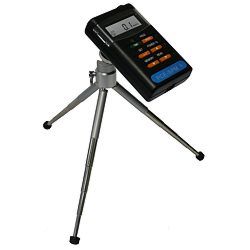 Güneş Enerjisi Ölçüm Cihazı PCE-SPM 1'in teslimat içeriğinde bir Mini Tripod var