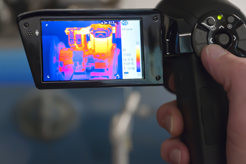 Basın kompresrn İnfrared Kamera PCE-TC 9 ekranındaki termal grnts